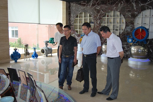 �й��ζ��^(q��)ί�y(t��ng)��(zh��n)�������L���^(q��)�y(t��ng)��(zh��n)���C�P�h��֧��ӛ������ͬ־���Ϻ������y�T�Sҕ�칤�����D 2��