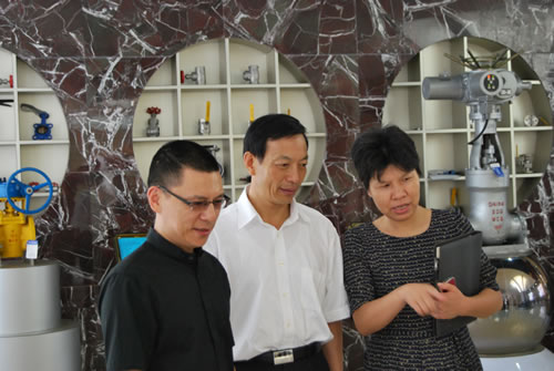 �D1 ����M�I(l��ng)��(d��o)Ф��(sh��)ӛ���^�ҹ�˾�a(ch��n)Ʒչ�d